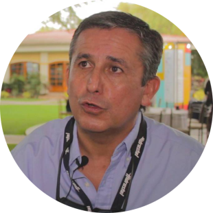 RICARDO AGUILERA PARA REVISTA